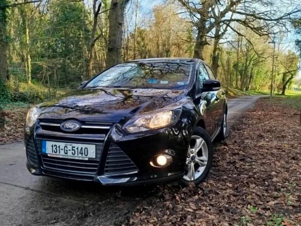 Ford Focus Hatchback, Petrol, 2013, Black