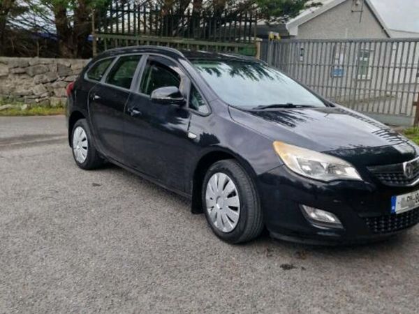 Vauxhall Astra Estate, Diesel, 2011, Black