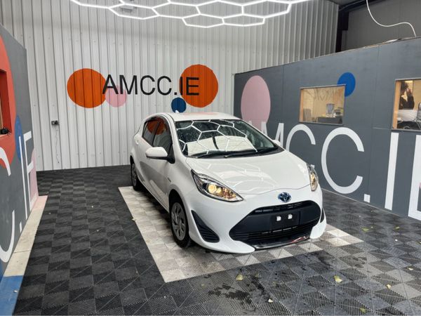 Toyota Aqua Hatchback, Petrol Hybrid, 2020, White