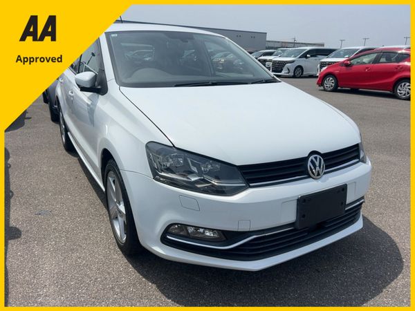 Volkswagen Polo Hatchback, Petrol, 2016, White