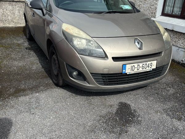 Renault Grand Scenic MPV, Diesel, 2010, Gold