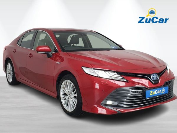 Toyota Camry Saloon, Petrol Hybrid, 2021, Red