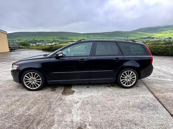 Volvo V50 Estate, Diesel, 2009, Black