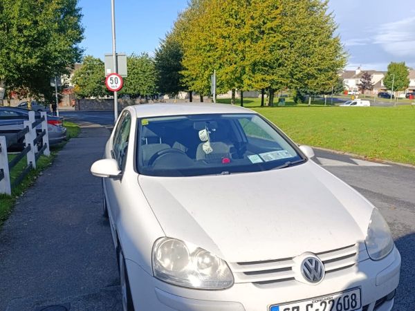 Volkswagen Golf Hatchback, Petrol, 2007, White