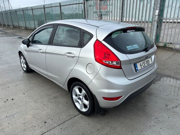 Ford Fiesta Hatchback, Petrol, 2011, Silver