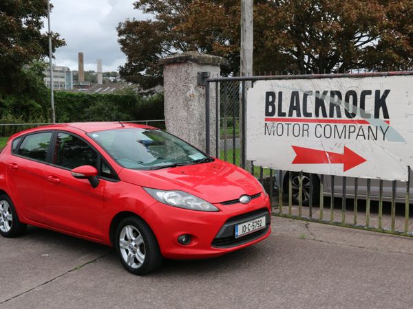 Ford Fiesta Hatchback, Petrol, 2010, Red