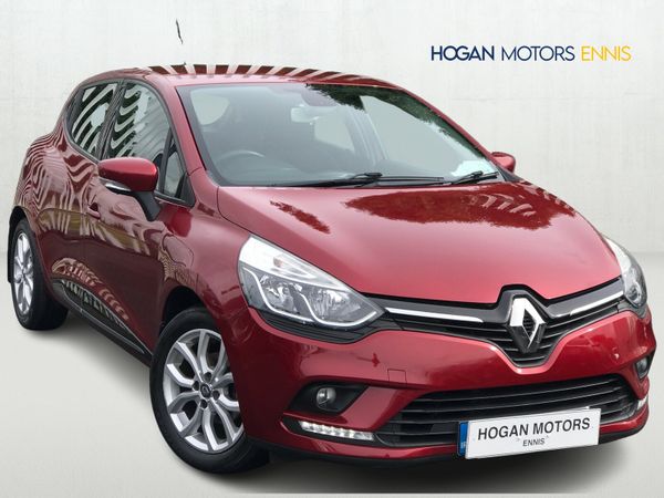 Renault Clio Hatchback, Petrol, 2017, Red