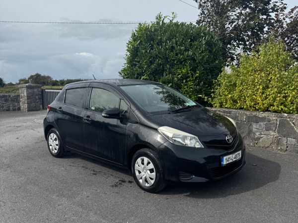 Toyota Vitz Hatchback, Petrol, 2014, Black