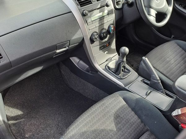 Toyota Corolla Saloon, Petrol, 2007, Blue