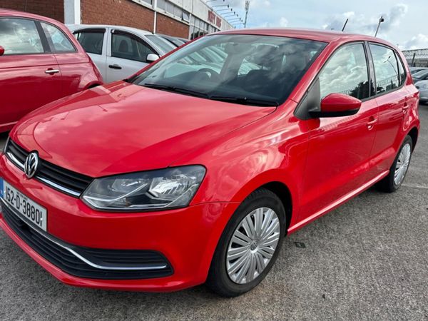 Volkswagen Polo Hatchback, Petrol, 2015, Red