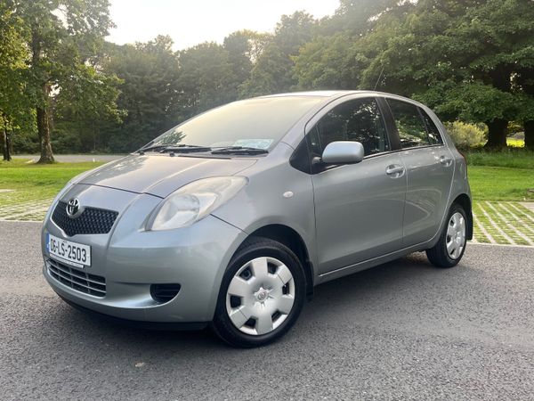 Toyota Yaris Hatchback, Petrol, 2006, Silver