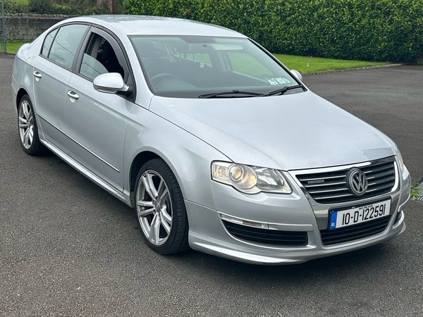 Volkswagen Passat Saloon, Diesel, 2010, Silver