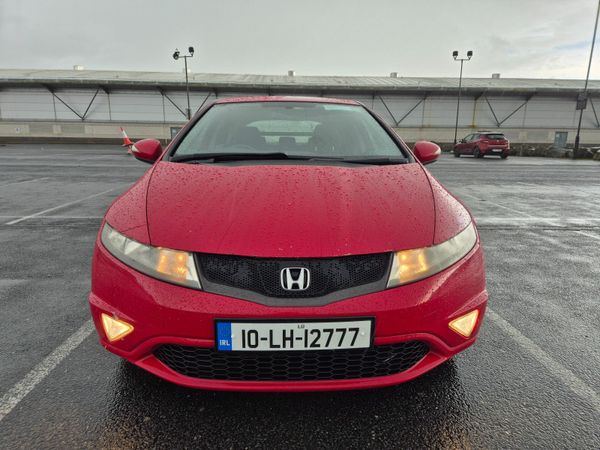 Honda Civic Hatchback, Diesel, 2010, Red