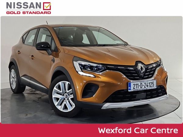 Renault Captur Hatchback, Petrol, 2021, Orange