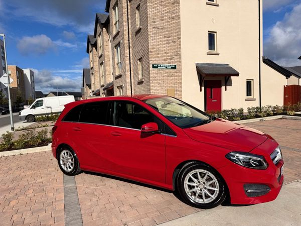 Mercedes-Benz B-Class MPV, Petrol, 2016, Red