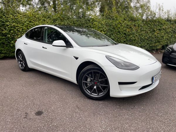Tesla Model 3 Saloon, Electric, 2021, White