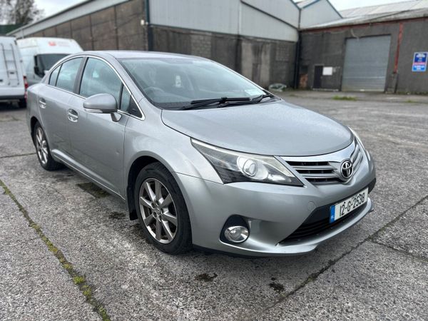 Toyota Avensis Saloon, Diesel, 2012, Grey