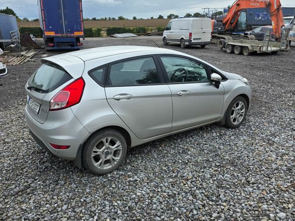 Ford Fiesta Hatchback, Diesel, 2014, Silver