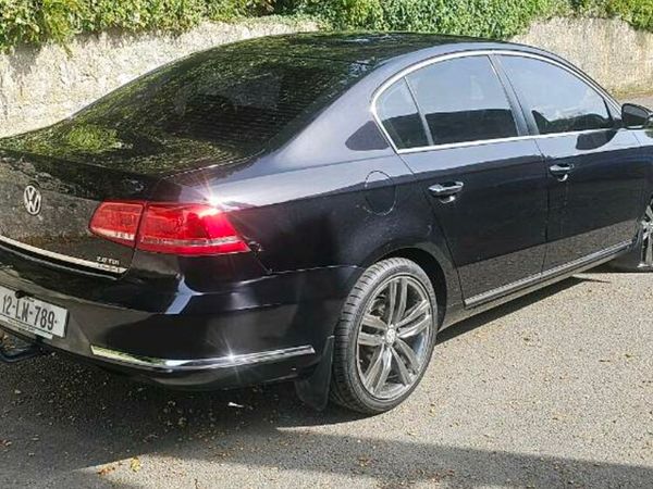 Volkswagen Passat Saloon, Diesel, 2012, Black