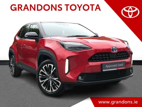 Toyota Yaris Cross Hatchback, Petrol Hybrid, 2022, Red