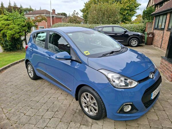 Hyundai i10 Hatchback, Petrol, 2016, Blue