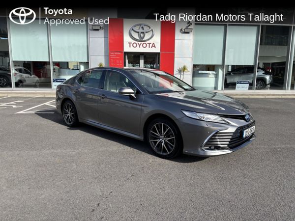 Toyota Camry Saloon, Petrol Hybrid, 2023, Grey