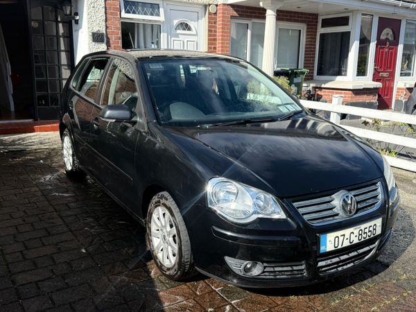 Volkswagen Polo Hatchback, Petrol, 2007, Black