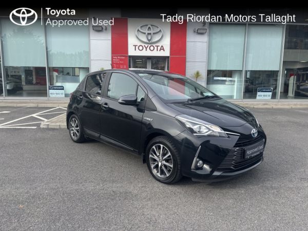 Toyota Yaris Hatchback, Petrol Hybrid, 2019, Black