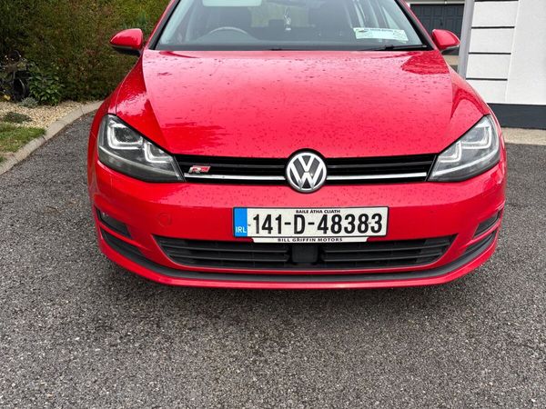 Volkswagen Golf Hatchback, Petrol, 2014, Red