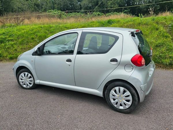 Toyota Aygo Hatchback, Petrol, 2007, Silver
