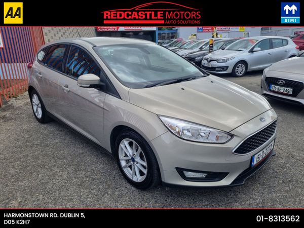 Ford Focus Hatchback, Petrol, 2015, Silver