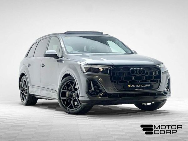Audi Q7 SUV, Petrol Plug-in Hybrid, 2024, Grey