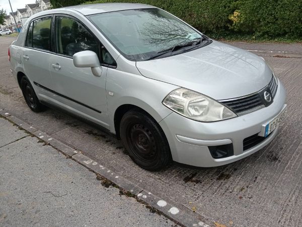 Nissan Tiida Saloon, Petrol, 2007, Silver
