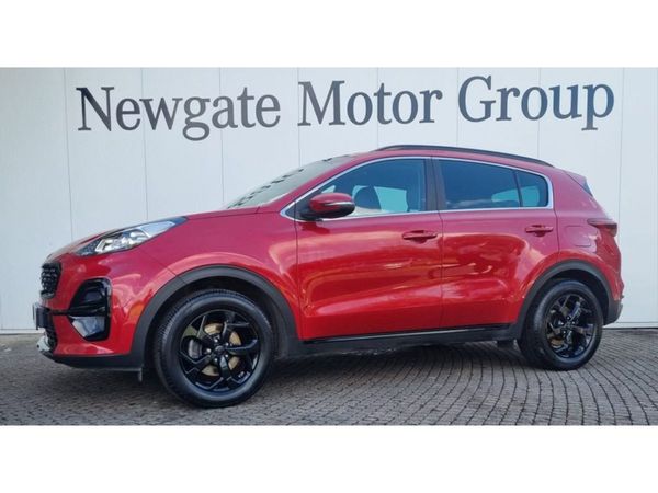 Kia Sportage MPV, Diesel, 2022, Red