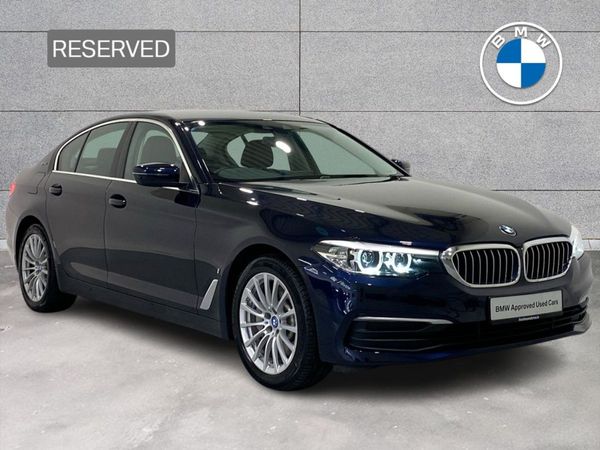 BMW 5-Series Saloon, Petrol Plug-in Hybrid, 2019, Blue