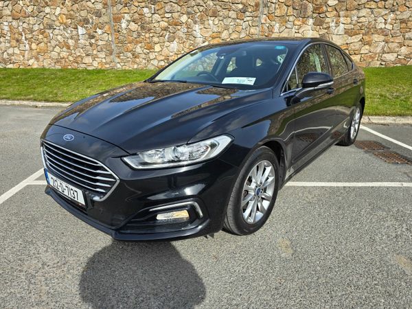 Ford Mondeo Hatchback, Diesel, 2021, Black