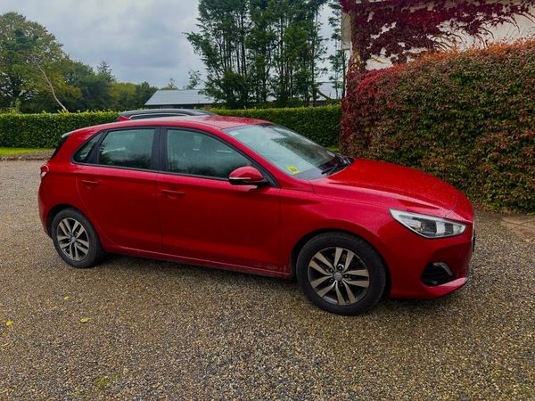 Hyundai i30 Hatchback, Diesel, 2019, Red