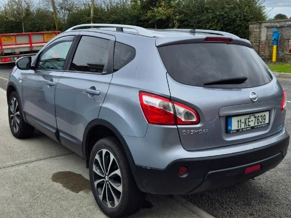 Nissan Qashqai Hatchback, Diesel, 2011, Grey