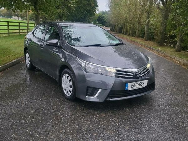 Toyota Corolla Saloon, Diesel, 2015, Grey