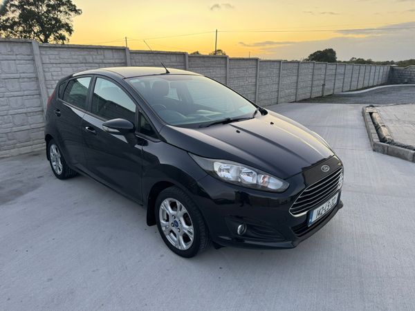 Ford Fiesta Hatchback, Petrol, 2014, Black