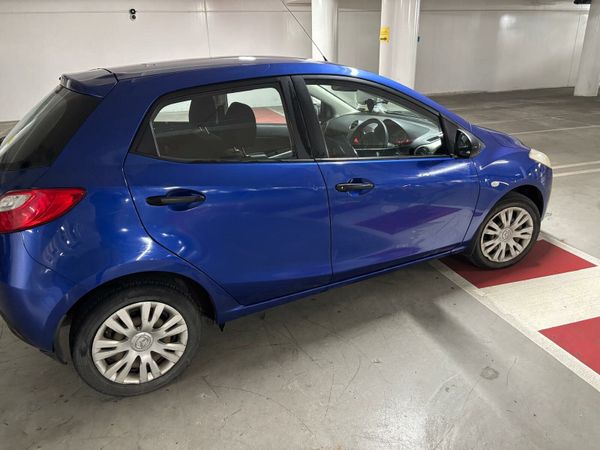 Mazda Mazda2 Hatchback, Petrol, 2009, Blue