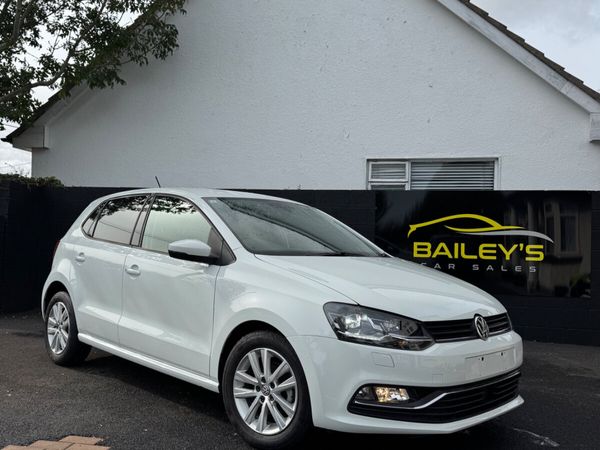 Volkswagen Polo Hatchback, Petrol, 2017, White