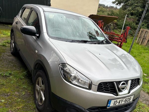 Nissan Qashqai Hatchback, Diesel, 2010, Silver