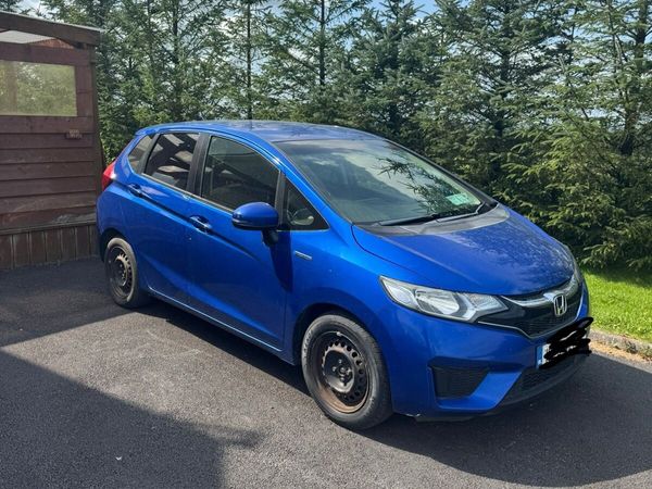 Honda Fit Hatchback, Petrol Hybrid, 2016, Blue