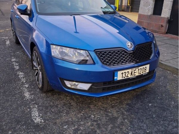 Skoda Octavia Hatchback, Diesel, 2013, Blue
