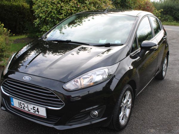 Ford Fiesta Hatchback, Petrol, 2015, Black