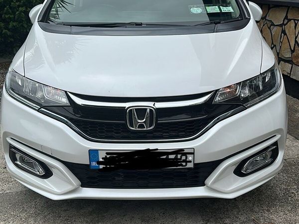 Honda Fit Hatchback, Petrol Hybrid, 2018, White