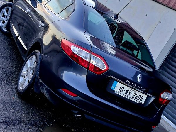 Renault Fluence Saloon, Diesel, 2010, Grey