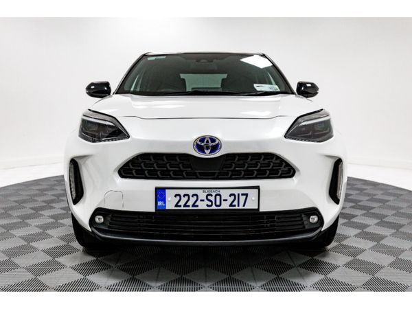 Toyota Yaris Hatchback, Petrol Hybrid, 2022, White