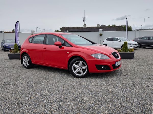 SEAT Leon Hatchback, Diesel, 2013, Red